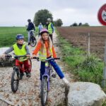 Balade à vélo depuis le bâtiment George Sand jusqu’à l’arboretum et retour à vélo.